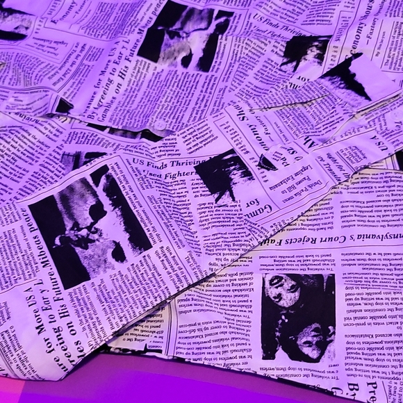 Newspaper themed dress shirt - Picture 2 of 4